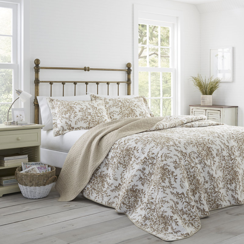 Laura Ashley Bedford Cotton Reversible Quilt Set by Laura Ashley Home